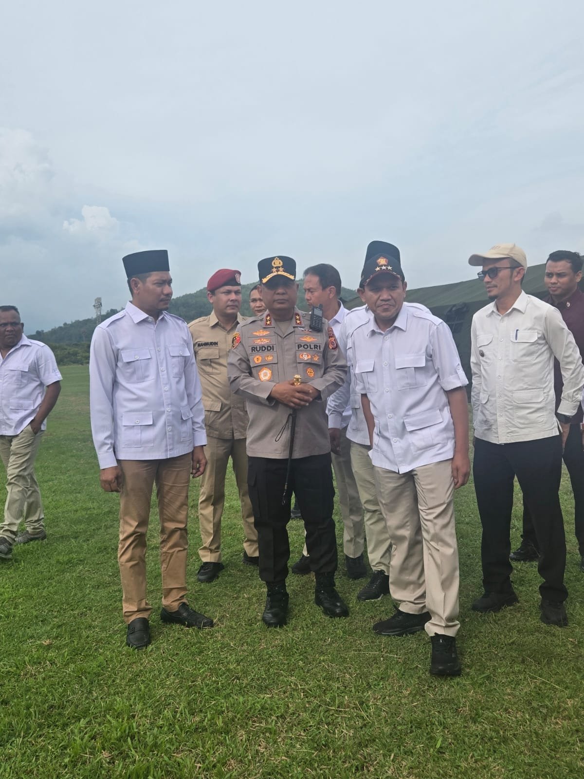 Dek Fad Buka Diklat Laskar Gerindra di Jantho, Didampingi Kapolda dan Sekda Aceh
