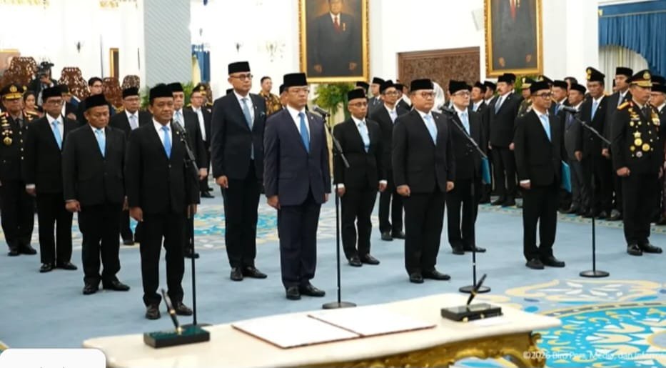 Prabowo Reshuffle Kabinet, 18 Pejabat Dilantik Termasuk Kapolri Baru