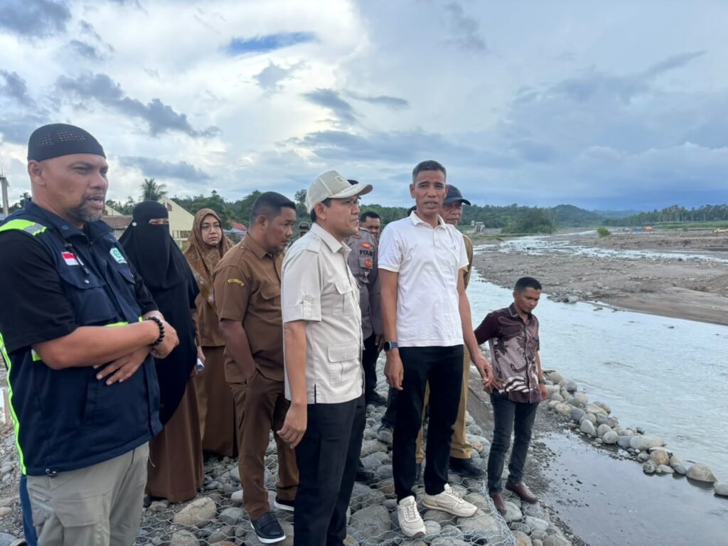 Wagub Aceh Dek Fadh Periksa Kondisi Infrastruktur di Bireuen dan Aceh Utara